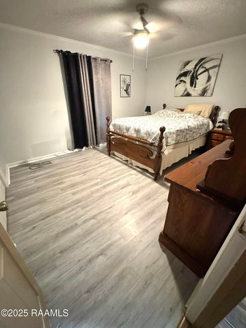 100 Sheridan Drive, Lafayette, LA 70506