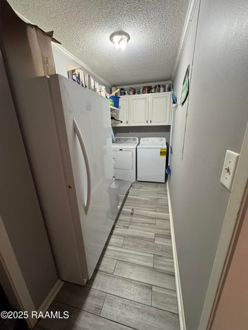 100 Sheridan Drive, Lafayette, LA 70506