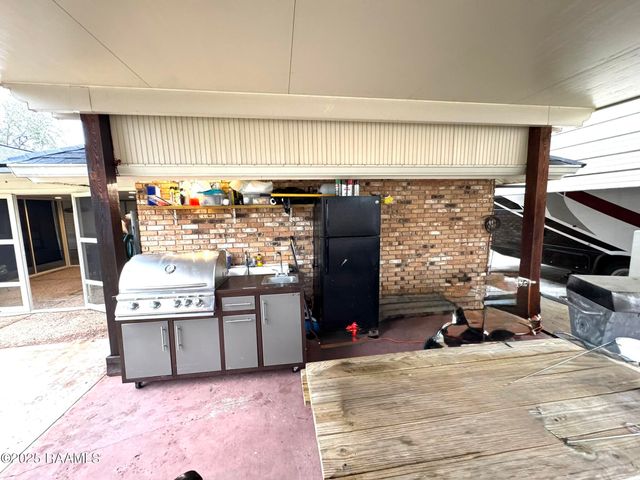 100 Sheridan Drive, Lafayette, LA 70506