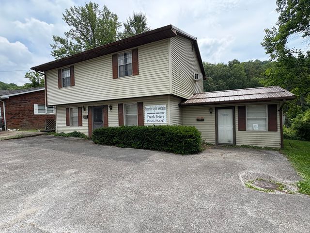 212 Maple Street, Manchester, KY 40962