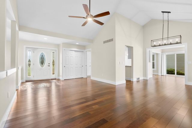 10581 Country Club Drive, Richland, MI 49083