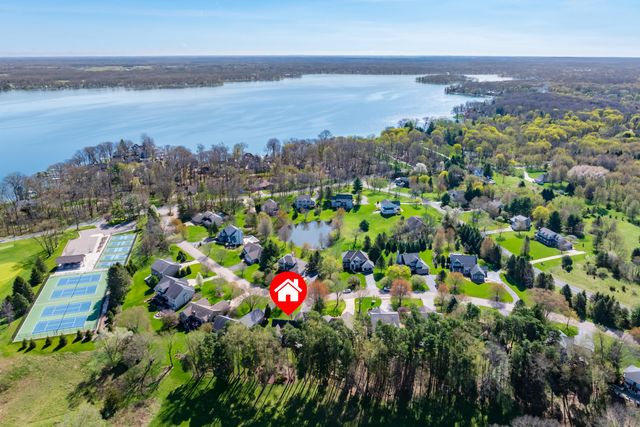 10581 Country Club Drive, Richland, MI 49083