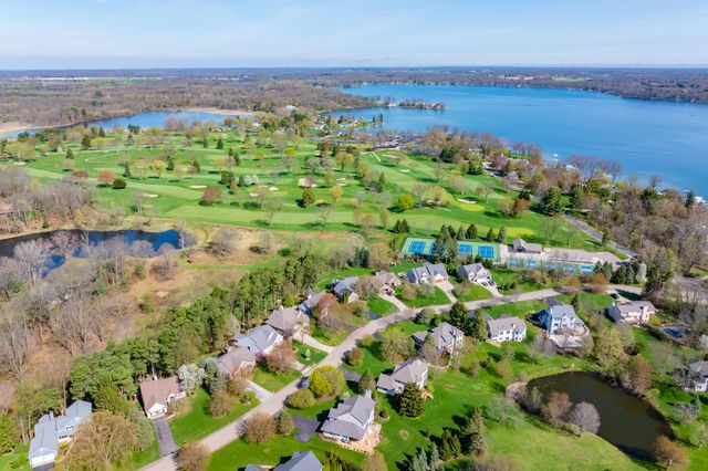 10581 Country Club Drive, Richland, MI 49083