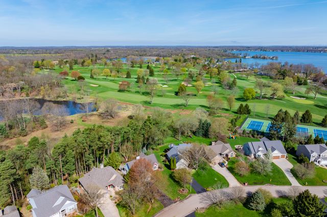 10581 Country Club Drive, Richland, MI 49083