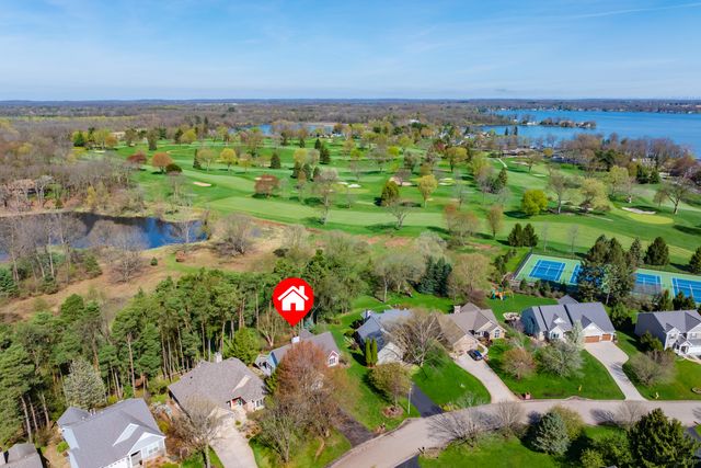 10581 Country Club Drive, Richland, MI 49083