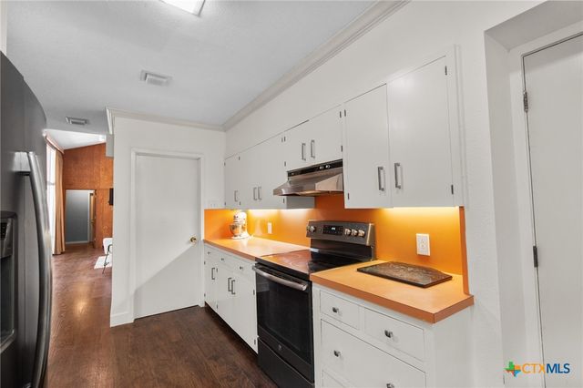 2506 Bon Aire, Victoria, TX 77901