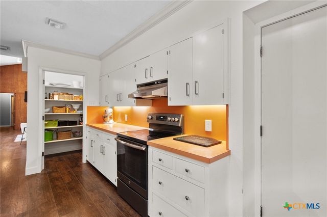 2506 Bon Aire, Victoria, TX 77901