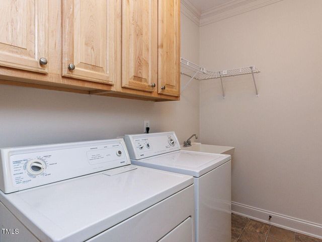 30158 Pharr, Chapel Hill, NC 27517