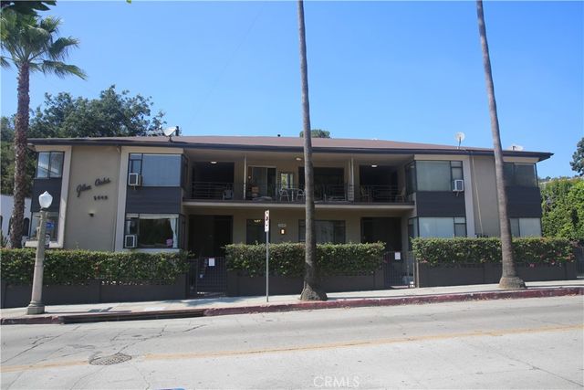 2649 N Beachwood Drive, Los Angeles, CA 90068