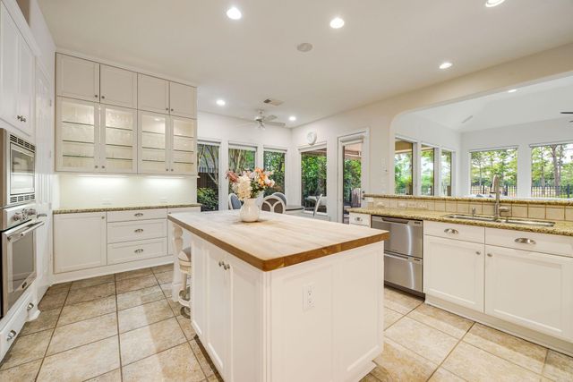 3010 Bonnebridge Way Boulevard, Houston, TX 77082