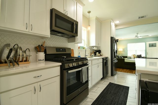 302 PRUITT AVE, San Antonio, TX 78204