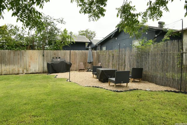 302 PRUITT AVE, San Antonio, TX 78204