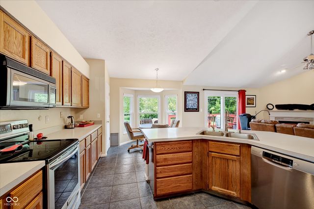 11150 Plum Hollow Circle, Fishers, IN 46037