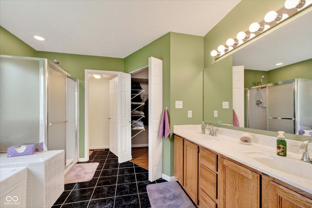 11150 Plum Hollow Circle, Fishers, IN 46037