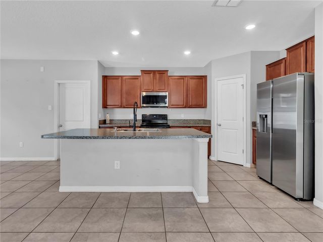 5025 BRICKWOOD RISE DRIVE, Wimauma, FL 33598