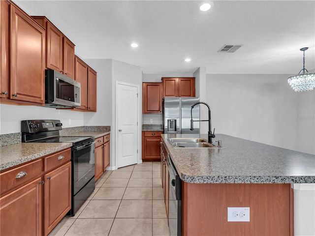 5025 BRICKWOOD RISE DRIVE, Wimauma, FL 33598