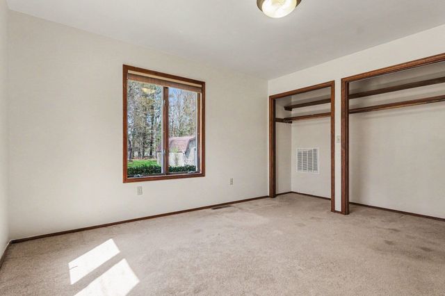 2455 N Smith Street, Sanford, MI 48657