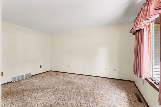 2455 N Smith Street, Sanford, MI 48657