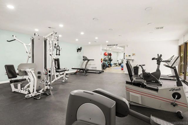 5700 Baltimore Dr 46, La Mesa, CA 91942