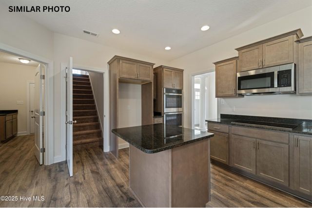 910 Coddington Cove, Jacksonville, NC 28546