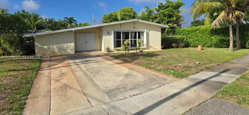 1002 W Broome Street 1, Lantana, FL 33462