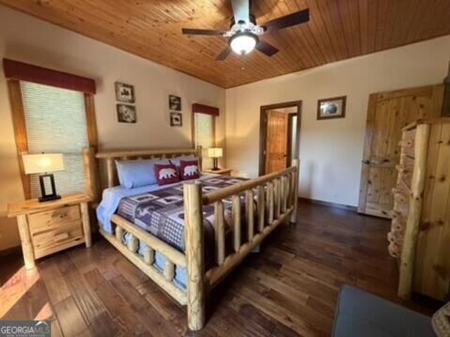 270 Black Bear Ridge Road, Ellijay, GA 30536