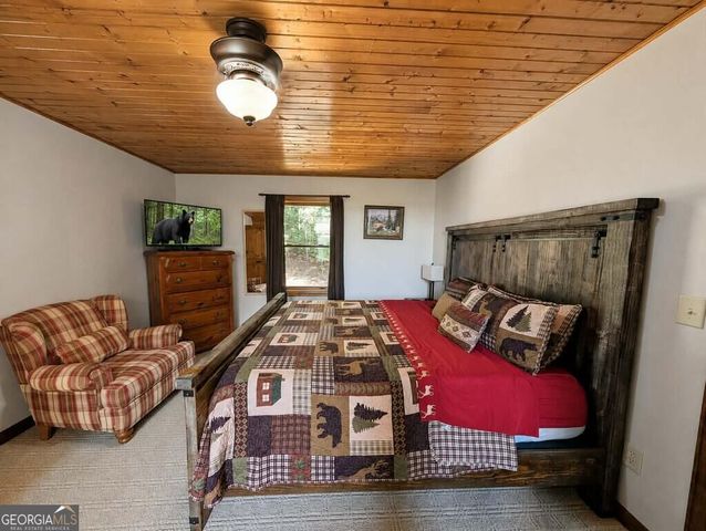 270 Black Bear Ridge Road, Ellijay, GA 30536