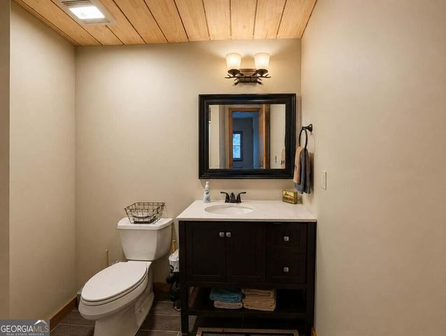270 Black Bear Ridge Road, Ellijay, GA 30536
