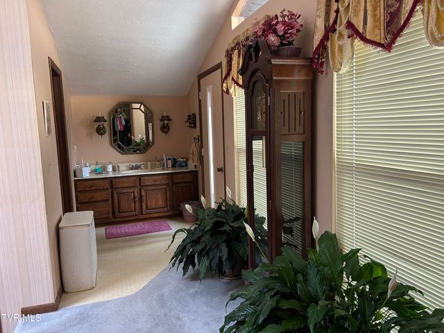 1130 Hixson Avenue, Greeneville, TN 37743