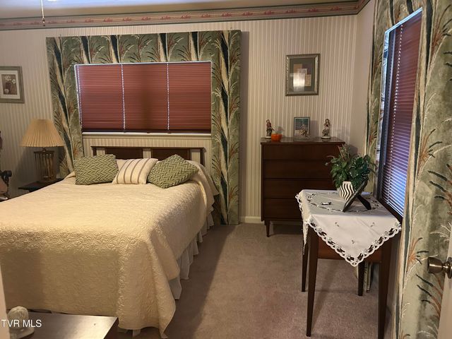 1130 Hixson Avenue, Greeneville, TN 37743