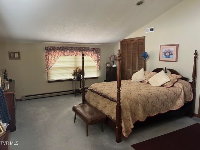 1130 Hixson Avenue, Greeneville, TN 37743