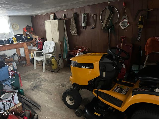 1130 Hixson Avenue, Greeneville, TN 37743