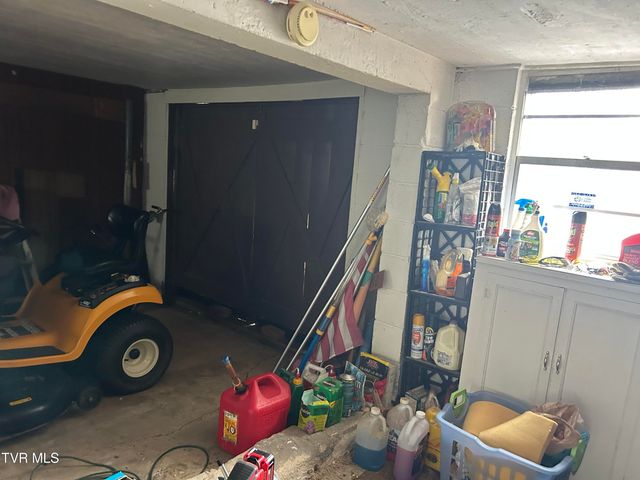 1130 Hixson Avenue, Greeneville, TN 37743