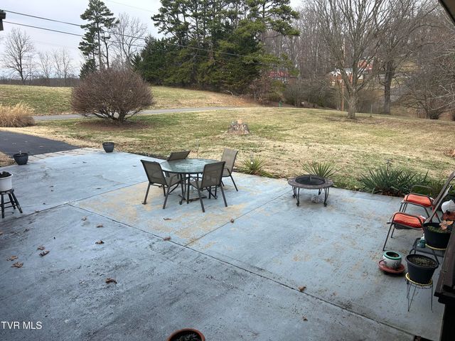 1130 Hixson Avenue, Greeneville, TN 37743