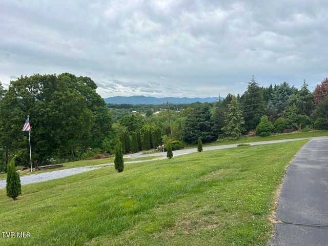 1130 Hixson Avenue, Greeneville, TN 37743