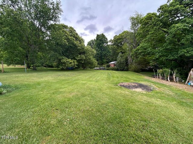 1130 Hixson Avenue, Greeneville, TN 37743