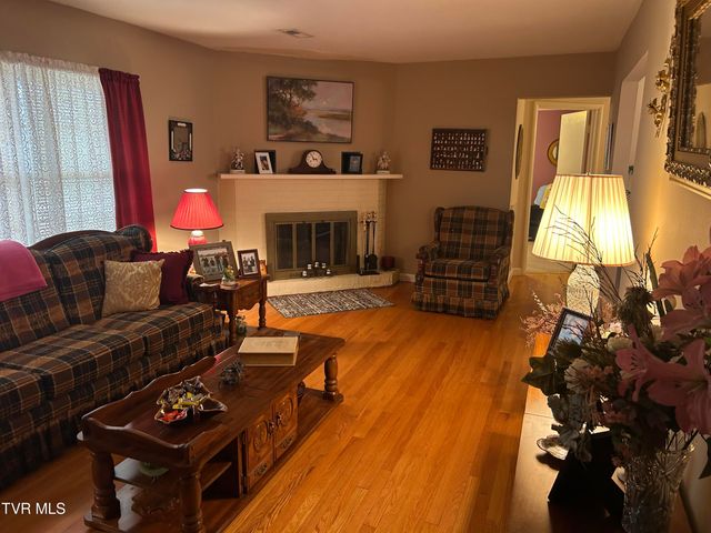 1130 Hixson Avenue, Greeneville, TN 37743