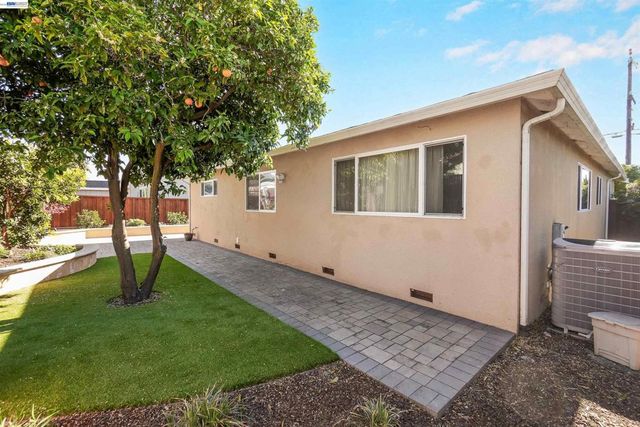 24654 Broadmore Ave., Hayward, CA 94544