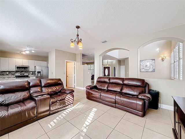 12770 SW 53rd St, Miramar, FL 33027