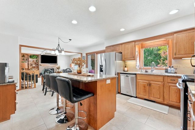 11835 Eagle Creek Pass, Fort Wayne, IN 46814