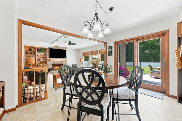 11835 Eagle Creek Pass, Fort Wayne, IN 46814