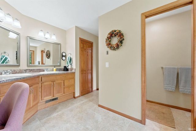 11835 Eagle Creek Pass, Fort Wayne, IN 46814