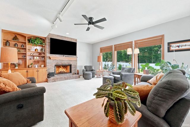 11835 Eagle Creek Pass, Fort Wayne, IN 46814