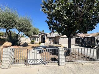 14498 W G Street, Kerman, CA 93630