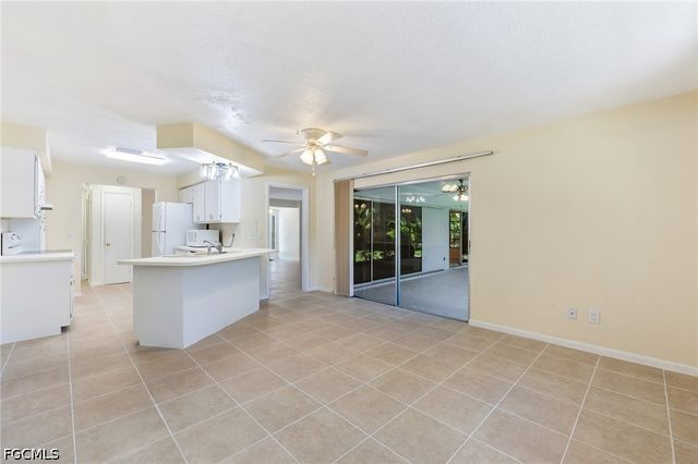 5661 Eichen CIR E, Fort Myers, FL 33919