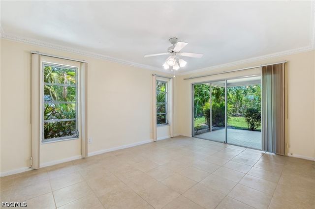 5661 Eichen CIR E, Fort Myers, FL 33919