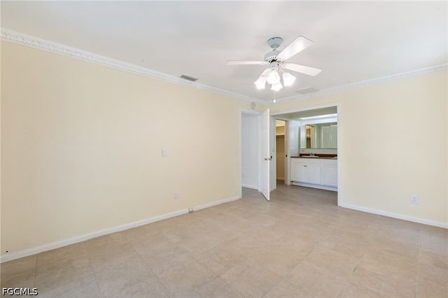 5661 Eichen CIR E, Fort Myers, FL 33919