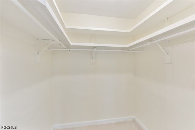 5661 Eichen CIR E, Fort Myers, FL 33919