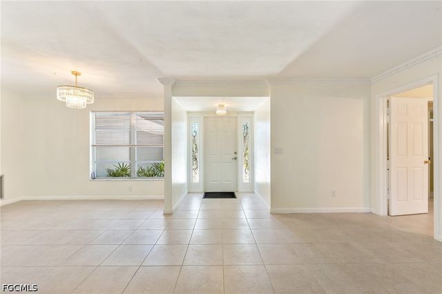 5661 Eichen CIR E, Fort Myers, FL 33919