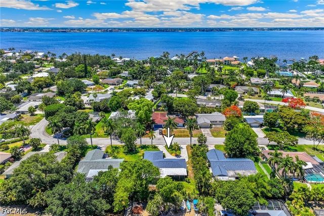 5661 Eichen CIR E, Fort Myers, FL 33919